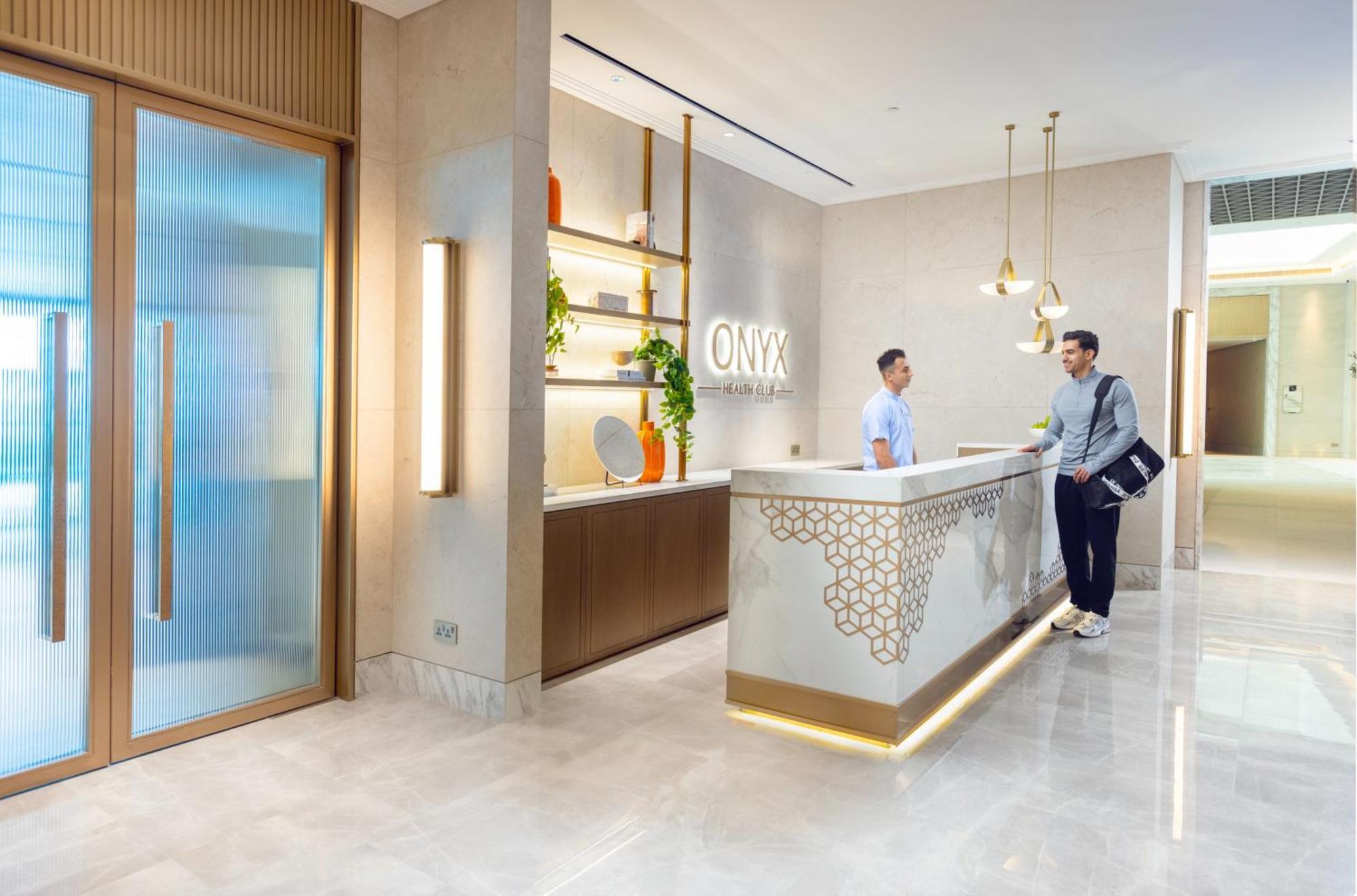 Onyx Rotana Hotel Manama Ngoại thất bức ảnh OMNI business lounge at Dubai International Airport