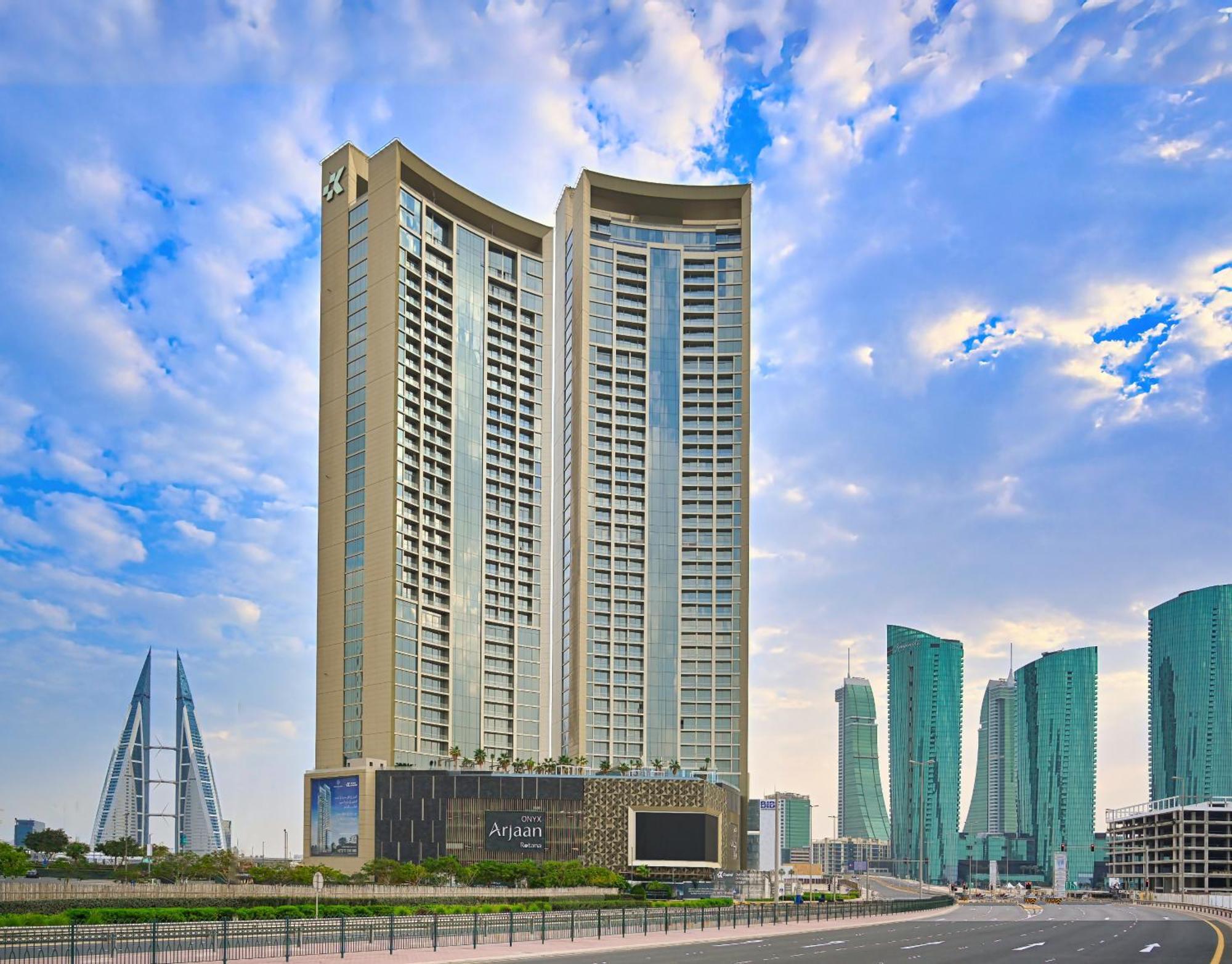Onyx Rotana Hotel Manama Ngoại thất bức ảnh The Four Seasons Hotel Bahrain