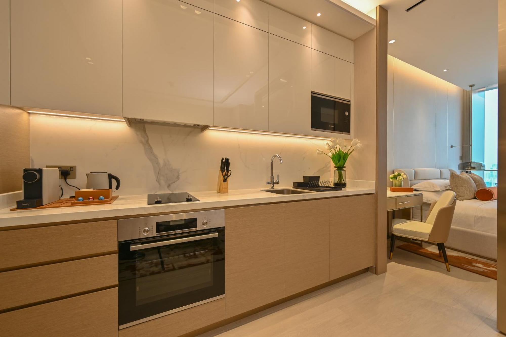 Onyx Rotana Hotel Manama Ngoại thất bức ảnh A kitchen in a serviced apartment in Hong Kong